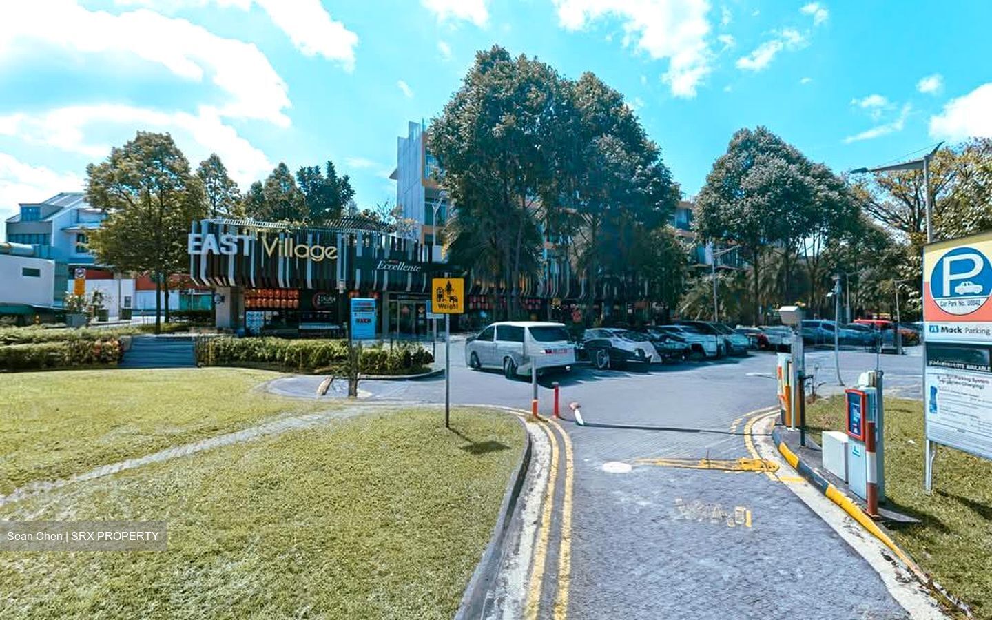 Eastwood Centre (D16), Shop House #582652761